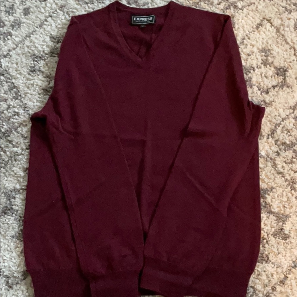 Express dark red v neck
